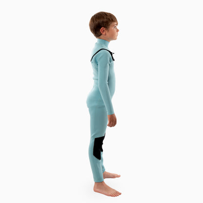 Surfer wearing JANGA Frontline kids wetsuit 2/2 mm blue - side
